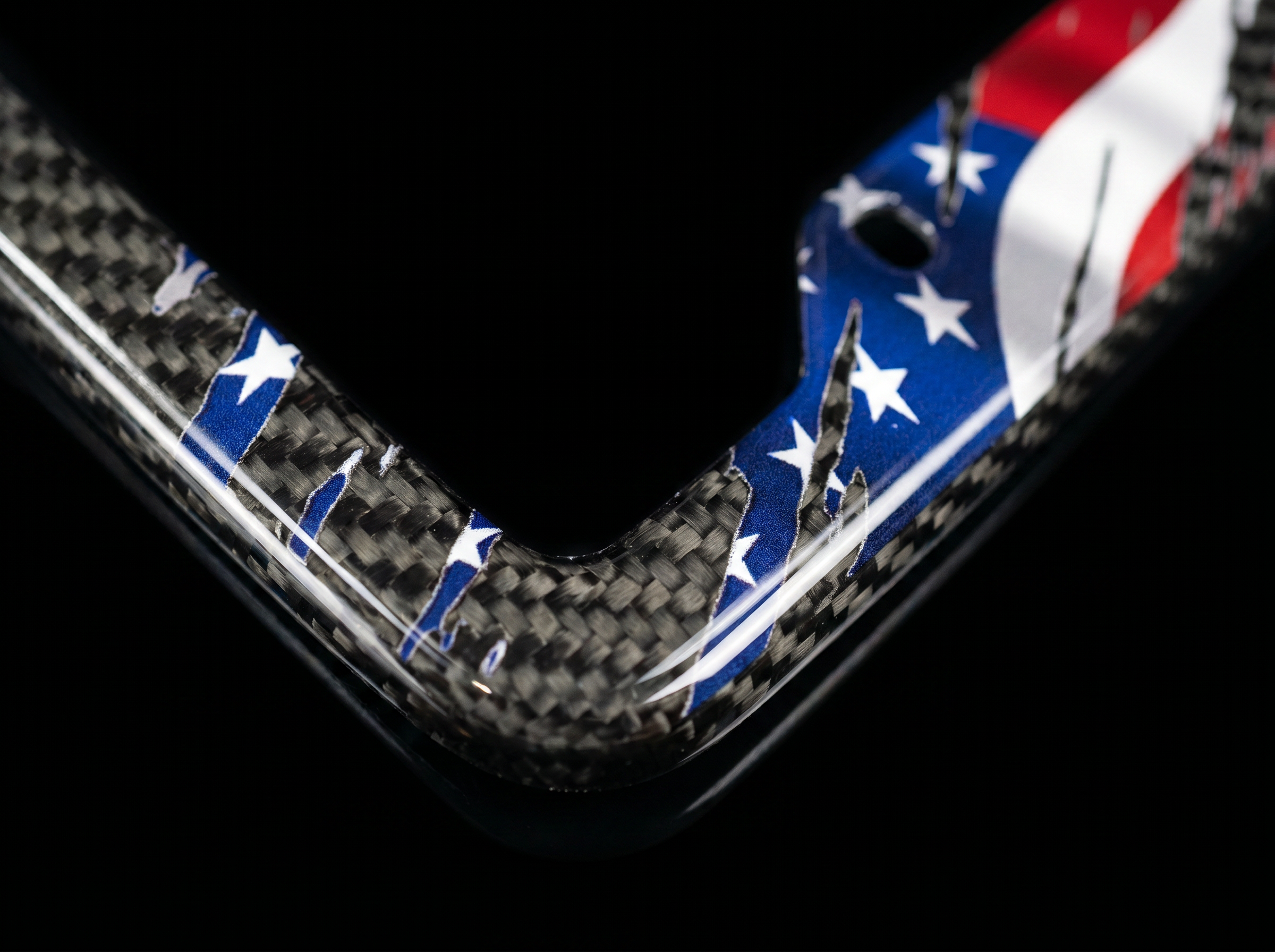 Torn Flag frame macro detail