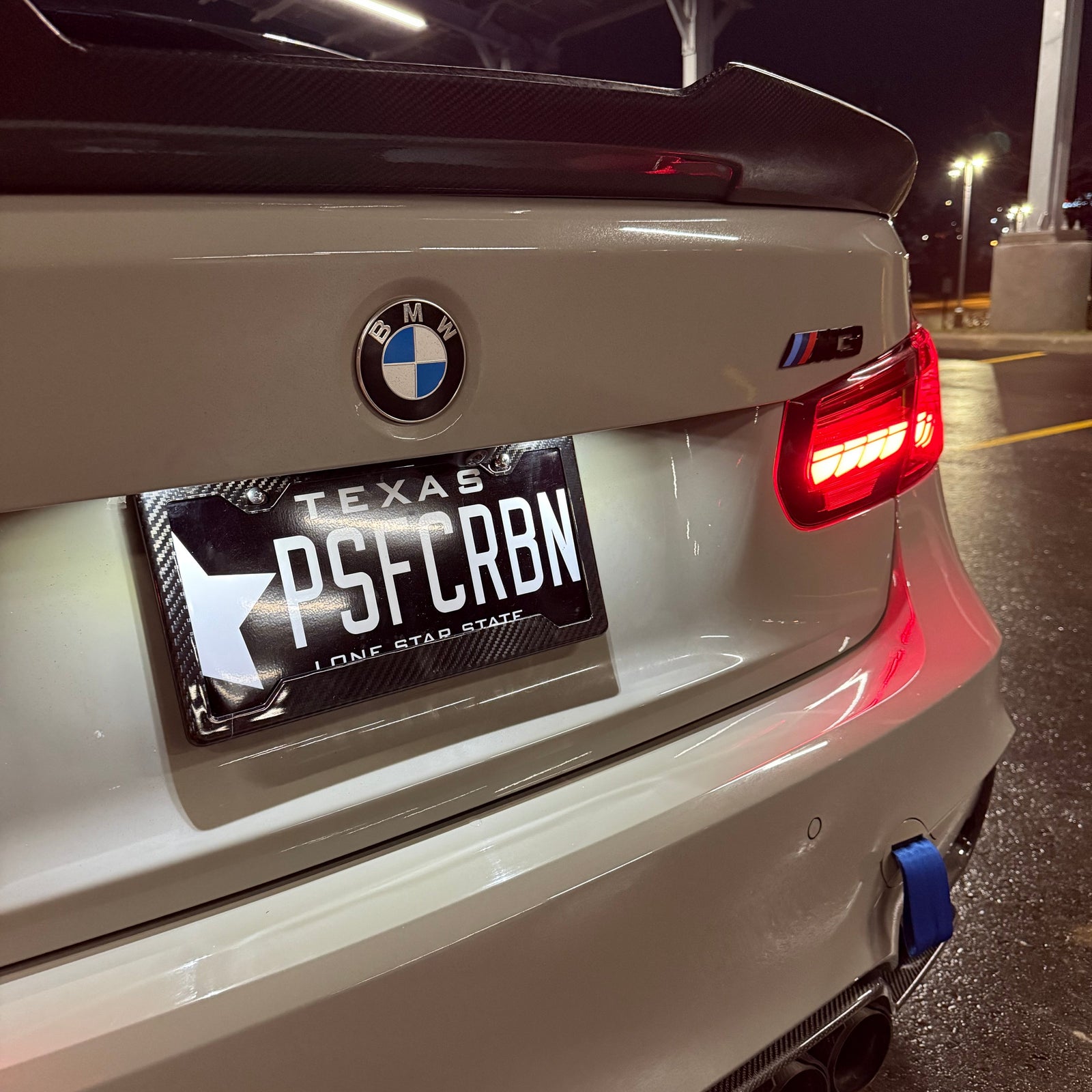 Puerto Rico carbon fiber plate frame close-up