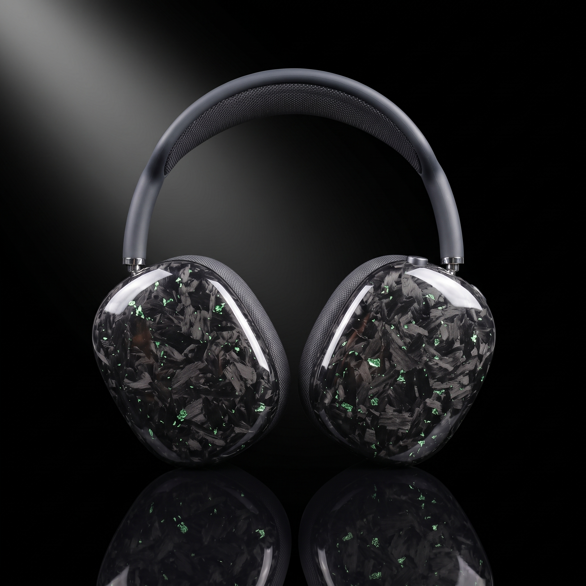 max-onhead-green-forged